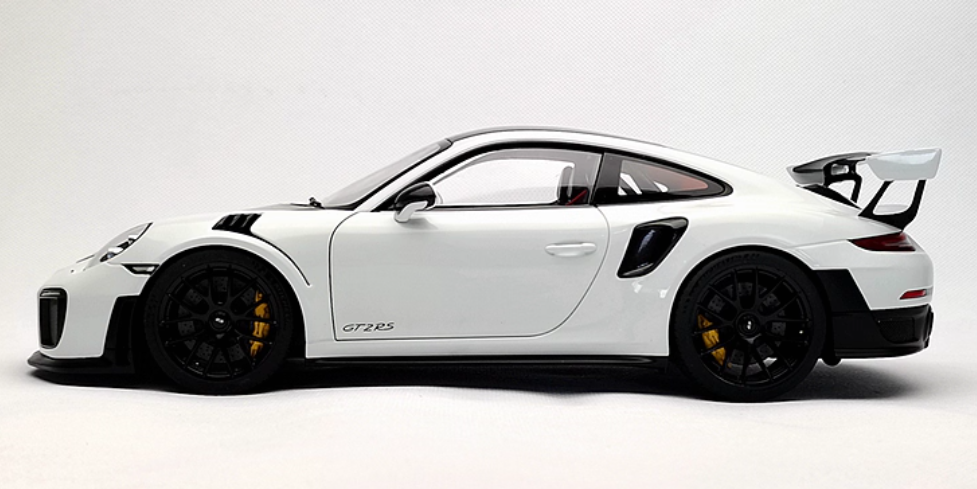 AUTOART Porsche 911 991 GT2 RS 991.2 White 1:18 Car Pre-built Model view11