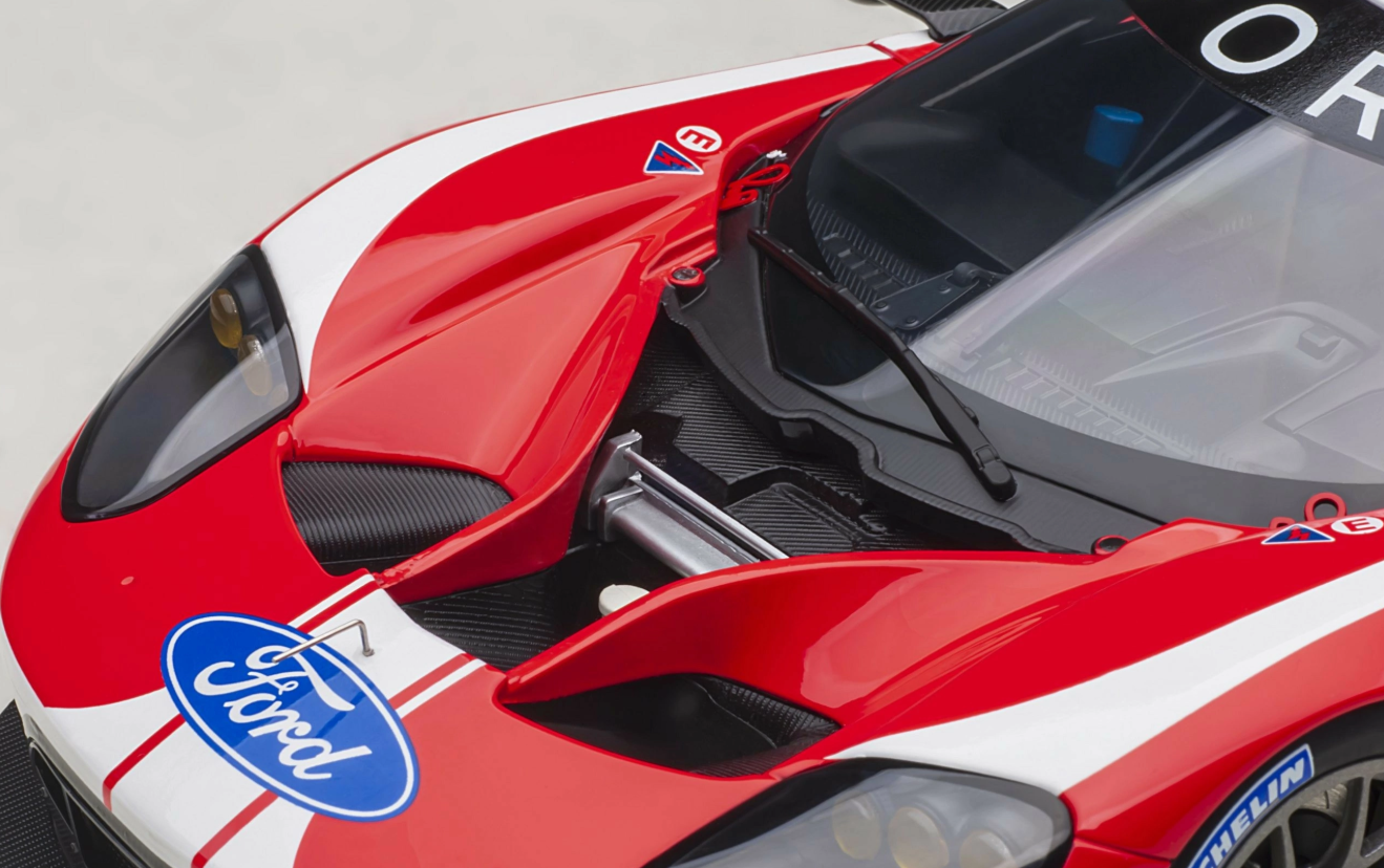 AUTOART Ford GT GTE Pro 24h 2019 Le Mans #67 EcoBoost Castrol EDGE Michelin GT WEC Pro Total 1:18 Car Pre-built Model view11