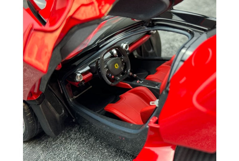 1:18 Ferrari LaFerrari  Standard red black top - silver wheels BBR MODELS  DIECAST Model