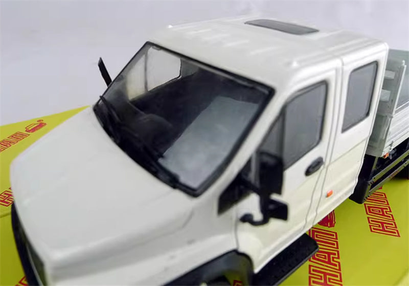 HAW RA3 C42 R33 Soviet Union Russian civilian pickup truck white 1:43 Truck Pre-built Model