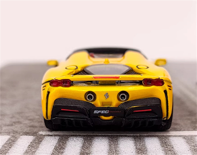 Solo Model Ferrari SF90 supercar Golden convertible limited edition 1:64 Car Pre-built Airliner Model Display view7