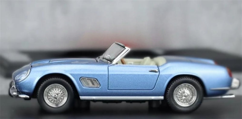 GFCC 1960 SWB Ferrari 250GT California Convertible Ice Blue Limited Edition 499PCS ONLY LHD 1:64 car Pre-built Model view2
