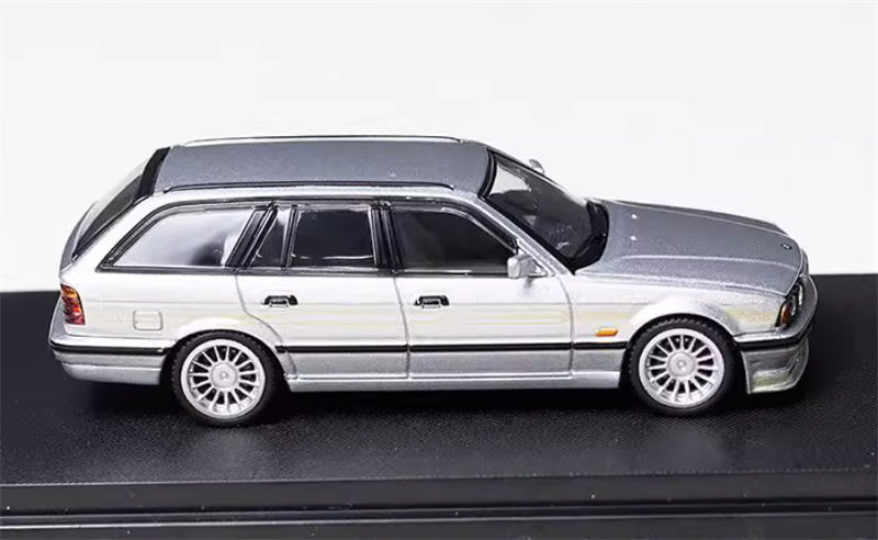 Mortal BMW E34 ALPINA B10 TOURING 5 Series wagon silver Gold Strip Limited Edition 999PCS ONLY 1:64 Car Pre-built Model view4