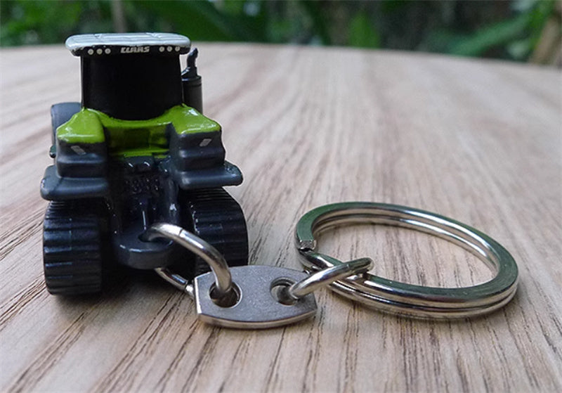 Universal Hobbies Claas Axion 960 tracked tractor keychain Green  Keychain Pre-built Model