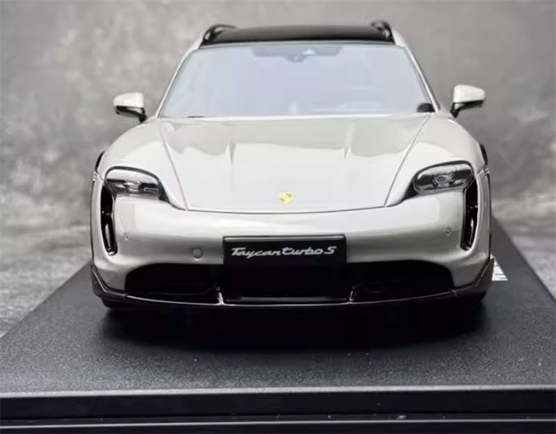 1:18 PORSCHE Taycan Turbo S Cross Turismo  off-white  GT SPIRIT  Resin Car Model