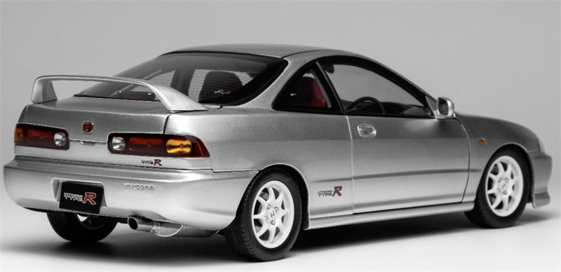 1:18 Honda Integra Type R (DC2) 1997  Sleek Silver MOTORHELIX Limited Edition 499PCS ONLY DIECAST Model
