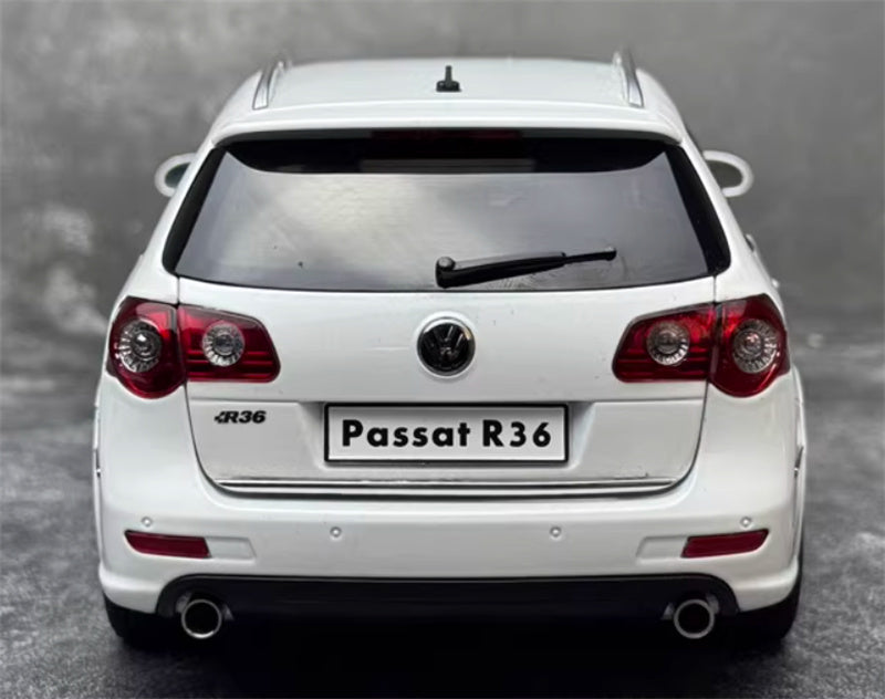 NZG Volkswagen VW Passat Estate R36 Classic ceramic jar Car Diamond white with pedal Limited Edition 299PCS ONLY 1:18 Car Pre-built Model view8