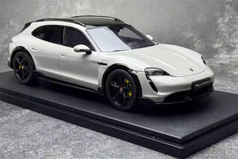 1:18 PORSCHE Taycan Turbo S Cross Turismo  off-white  GT SPIRIT  Resin Car Model