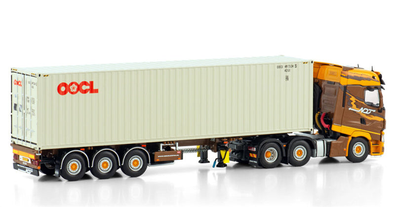WSI RENAULT T HIGH 6X2 CONTAINER TRAILER - 3 AXLE + 40 FT CONTAINER Niek Dijkstra OOCL 1:50 Truck Pre-built Model