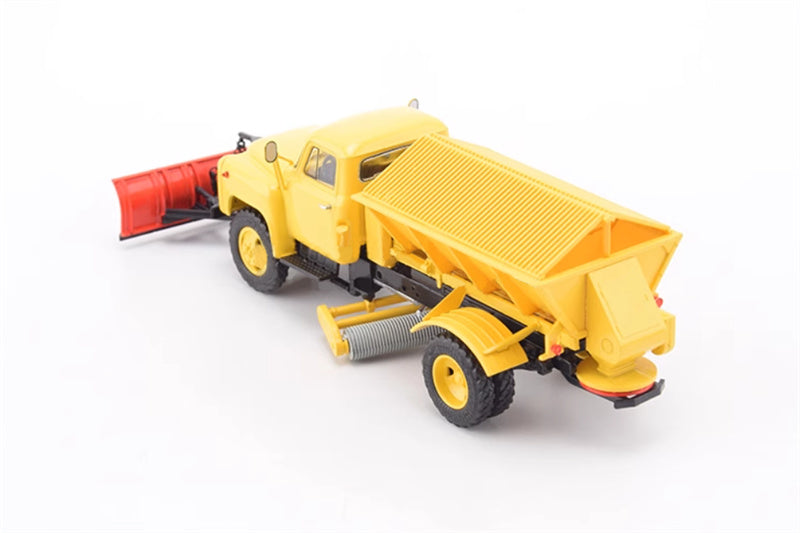 Modimio Russian PR-53 Gaz-52 Sand And Snow Sweeper 1:43 Truck Pre-built Model