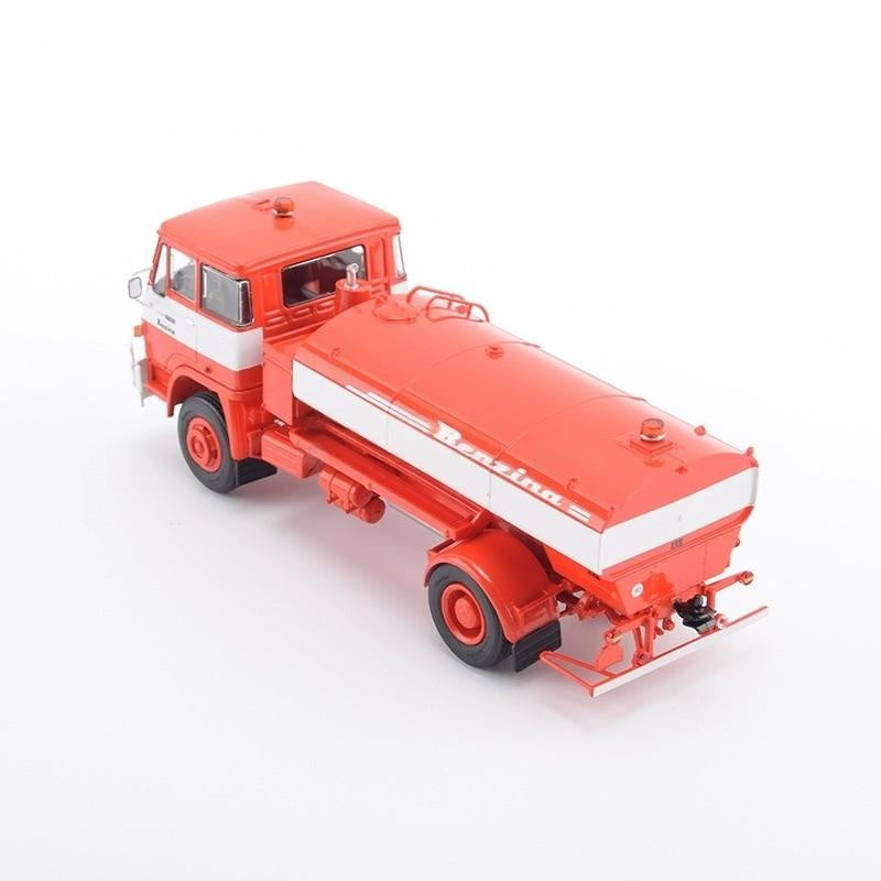 1:43  Benzina LIAZ-100.850 StartScaleModels   ABS Model