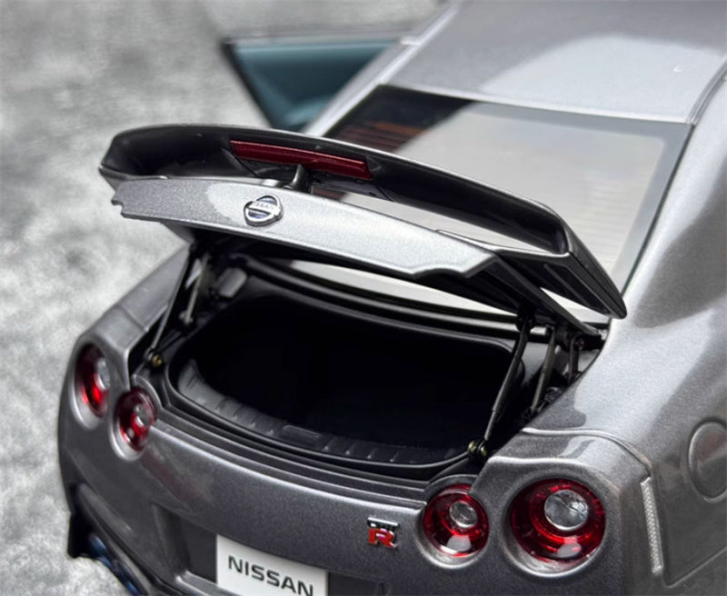 MOTORHELIX Nissan GT-R R35 T-Spec grey fully open 1:18 Car Pre-built Model view10