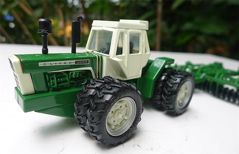 ERTL Oliver 2655 W/ Mulch Ripper 8-Wheel Twisted Waist Tractor Plow Set Emerald Green 1:64 Truck Pre-built Model