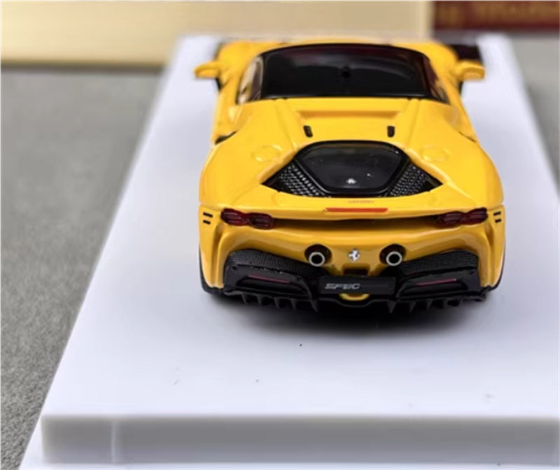 Lang feng Model Ferrari SF90 supercar Yellow hardtop 1:64 Car Pre-built Airliner Model Display view6
