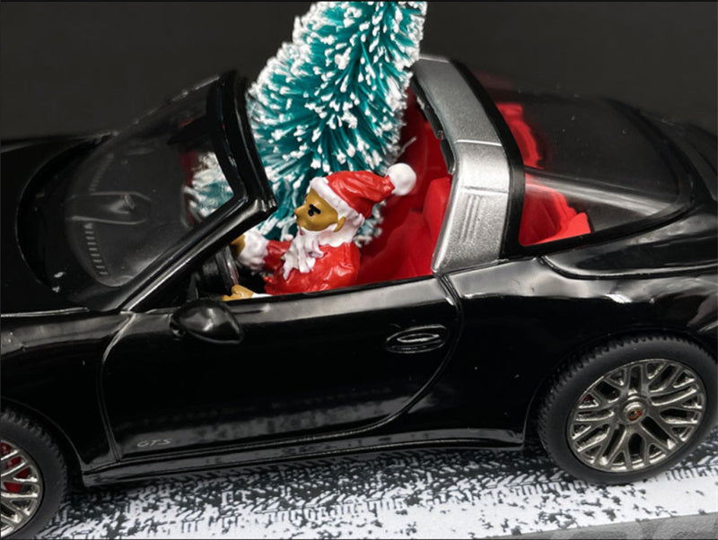 SCHUCO Porsche 911 Carrera 4 GTS Christmas Edition 2023 Targa 1:43 Car Model view8