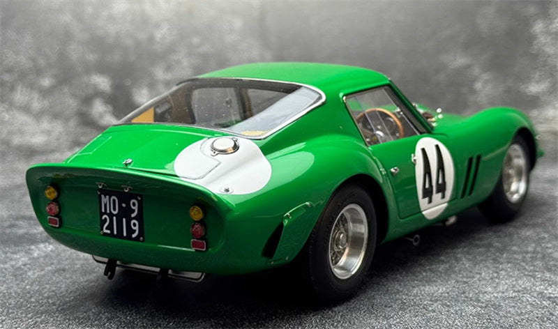 CMC Ferrari 250 GTO Silverstone 1963 #4491 (RHD) Piper #44 green Limited Edition 1:18 Car Pre-a Model