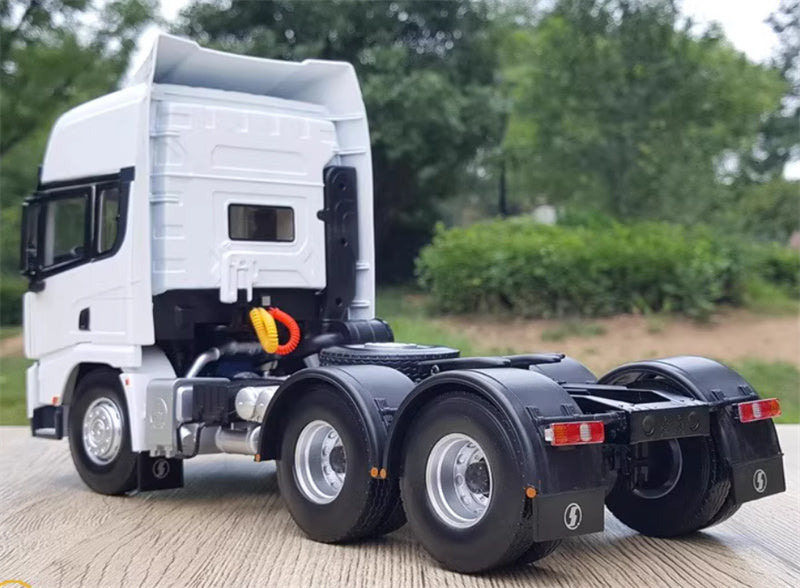 SHACMAN Delong X3000 Tractor trailer White with Spare Tire Edition 1:24 Truck Pre-built Model