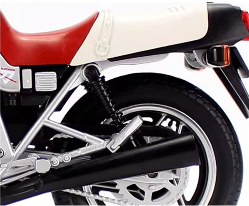 1:12 Suzuki GSX1100S  red  Aoshima  DIECAST motorcycle Model