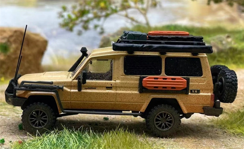 Autobots Models Toyota Land Cruiser LC78 J70 Off road modified version of personnel carrier Light yellow vintage version 1:64 Truck Pre-built Model view3