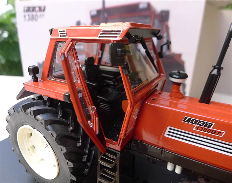 REPLICAGRI Fiat 1380DT New Holland agricultural tractor Red 1:32 Truck Pre-built Model