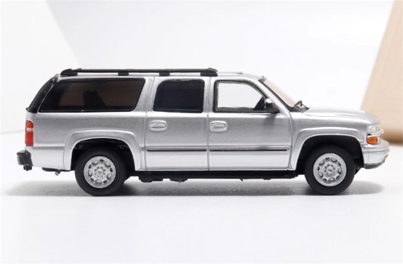MK Miniatures 2003 Chevrolet Suburban SUV Silver spray painted version 1:64 Car Pre-built Model view3