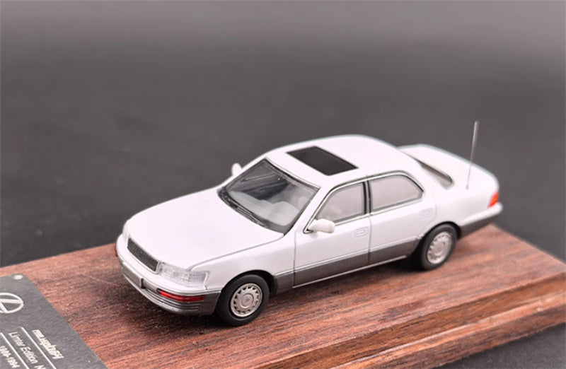 Fine works 64 Lexus LS400 White w/ gray skirt edge Ordinary wheels Limited Edition 500PCS ONLY 1:64 Car Pre-built Model view7