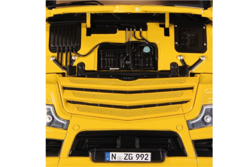 NZG Mercedes Benz Actros GigaSpace 4x2 Yellow 1/18 DIECAST Truck Lorry