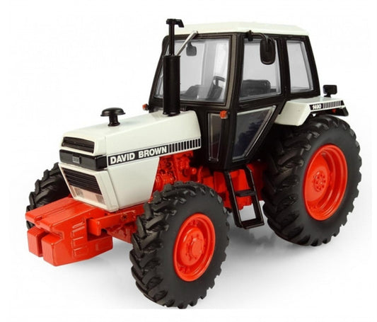 Universal Hobbies CASE DAVID BROWN 1490-4WD Agricultural tractor white/Red 1:32 Truck Pre-built Model