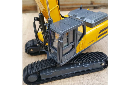 XCMG XE270GK Excavator Yellow 1:40 Truck Pre-built Airliner Model Display view2