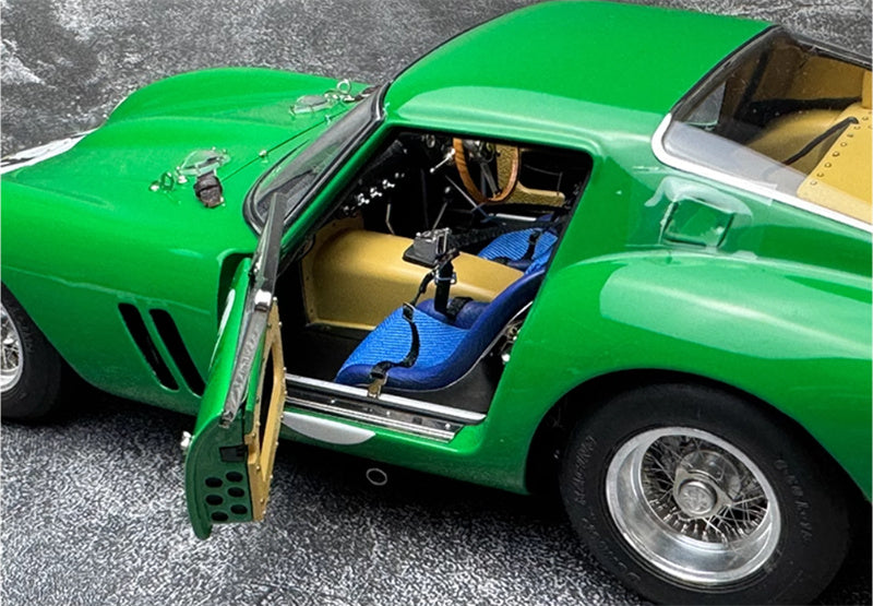 CMC Ferrari 250 GTO Silverstone 1963 #4491 (RHD) Piper #44 green Limited Edition 1:18 Car Pre-a Model