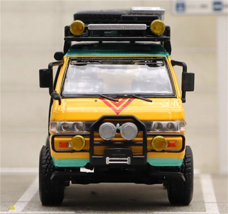 Autobots Models Mitsubishi Delica 3rd Generation Wagon 4X4 Off Road Modified Edition Yellow School Bus left-hand drive with accessories 1:64 Car Pre-built Model view8