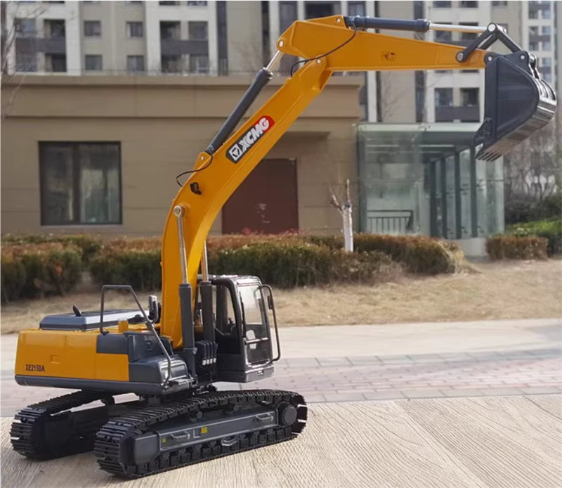 XCMG XE215DA New Excavator Yellow 1:35 Truck Pre-built Model