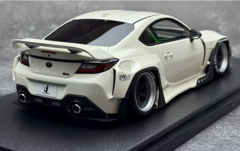 1:18 Toyota GR86 White Rocket Bunny GT Spirit PANDEM Wide Body Resin Car Model