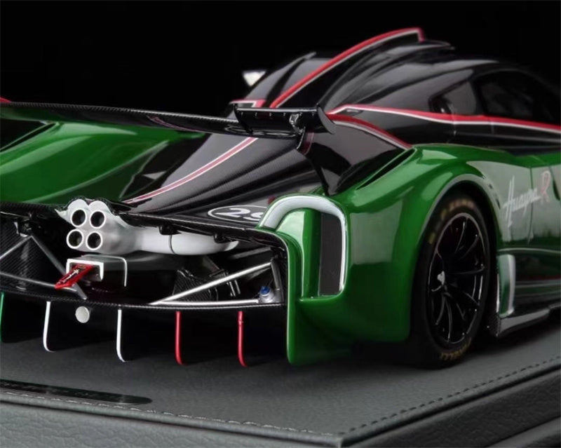 BBR MODELS Pagani Huayra R #29 Gloss black carbon/verde orati Limited Edition 100PCS ONLY Leather base 1:18 Car Pre-built Model view3