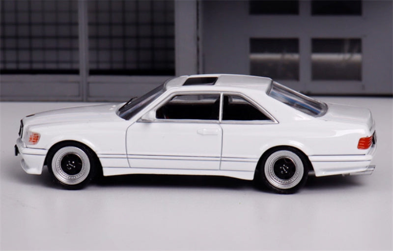 Rhino Model Mercedes Benz S-Class 560 SEC AMG W126 White 1:64 Car Pre-built Model view4