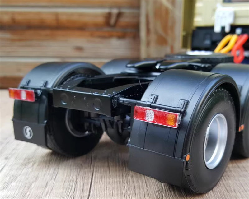 SHACMAN Delong X3000 WP13 Tractor trailer golden Spare Tire Edition 1:24 Truck Pre-built Model
