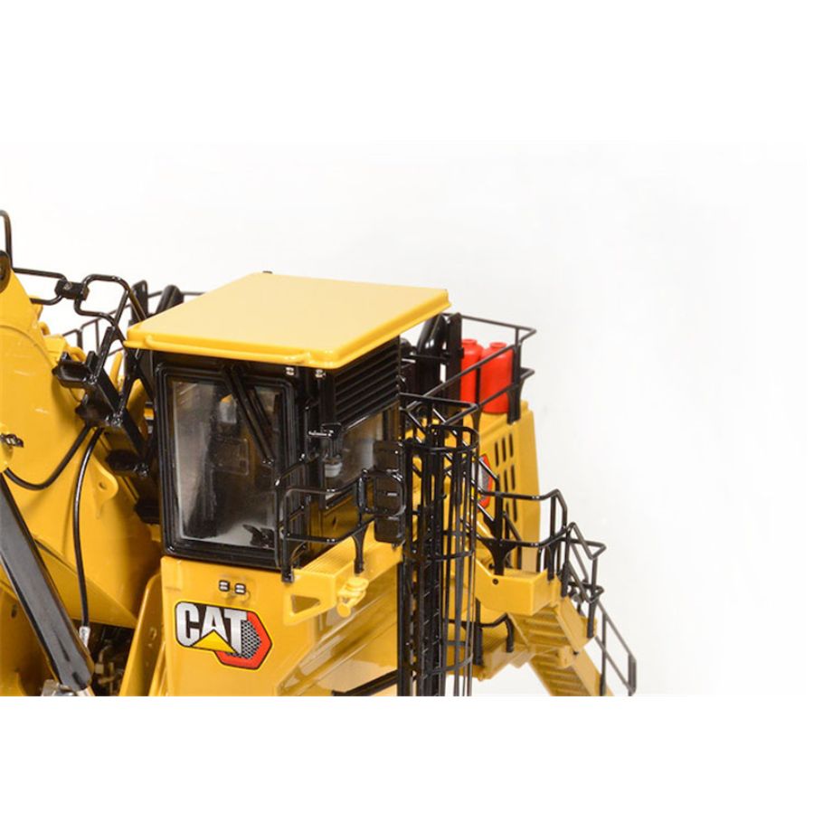 CCM  6030 Hydraulic Mining Shovel Excavator Backhoe 1/48 DIECAST  Truck Lorry Limited Edition
