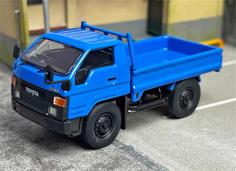 Master Toyota DYNA light truck Blue right hand drive 1:64 Truck Pre-built Airliner Model Display view8
