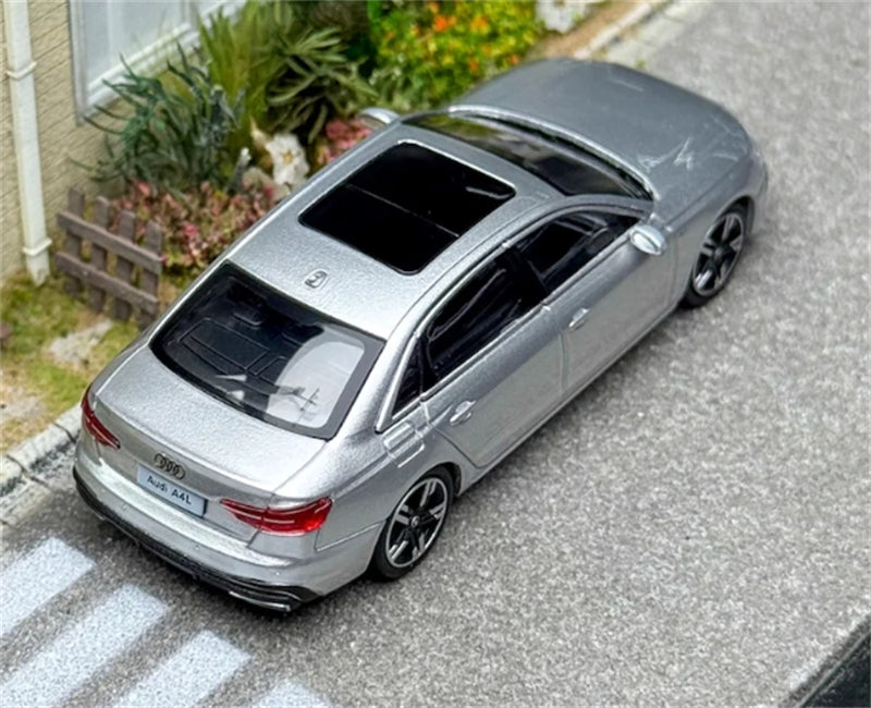 VAV AUDI A4L Silver Sedan 1:64 Car Pre-built Model