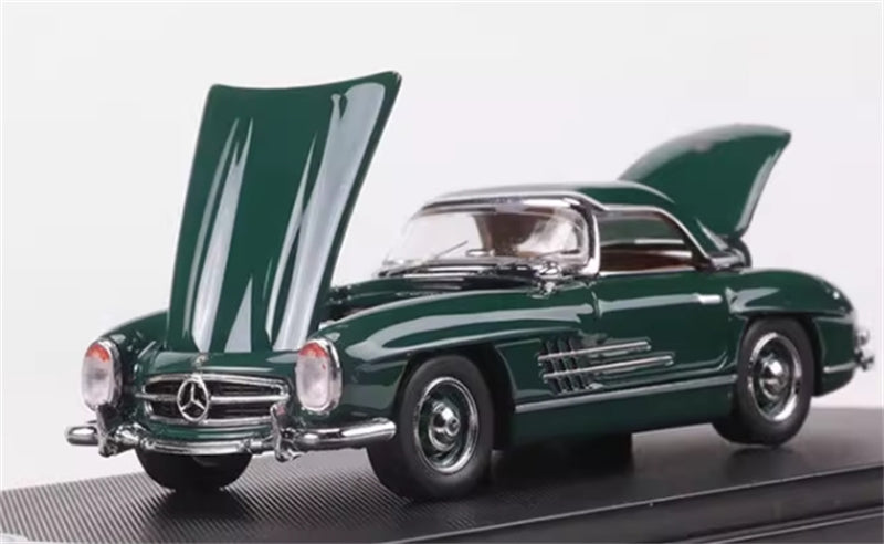 1:64 Mercedes Benz 300SL British Green GFCC DIECAST Limited Edition 499pcs ONLY Model