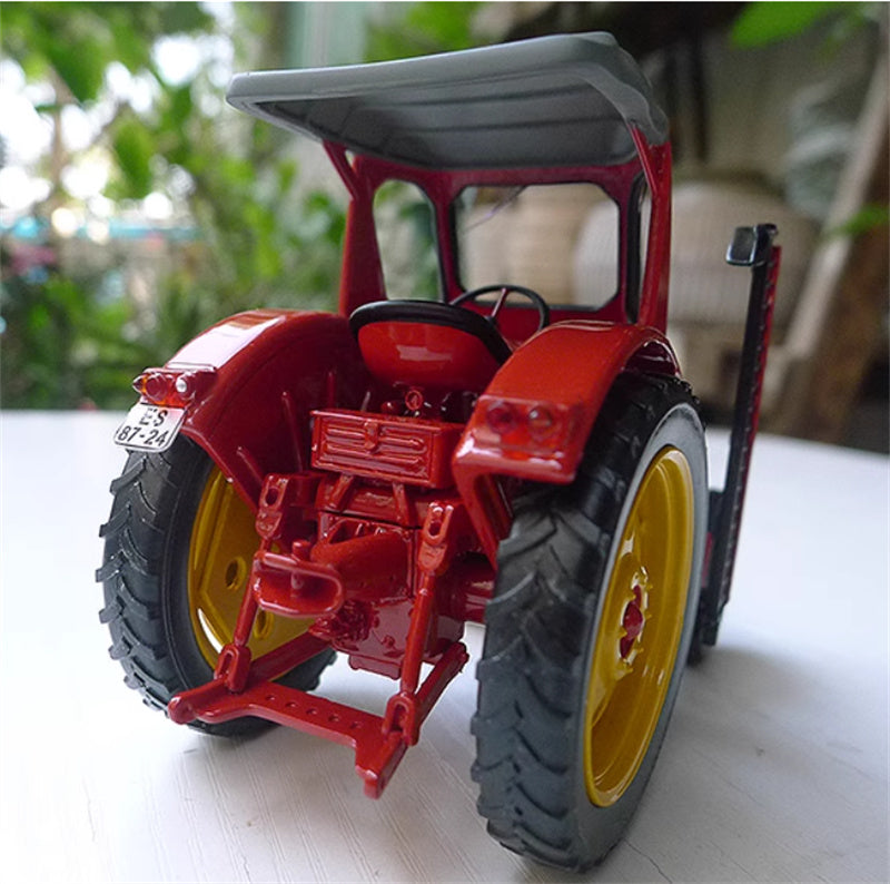 SCHUCO Famulus RS 14 36 European Classic Tractor red 1:32 Truck Pre-built Model