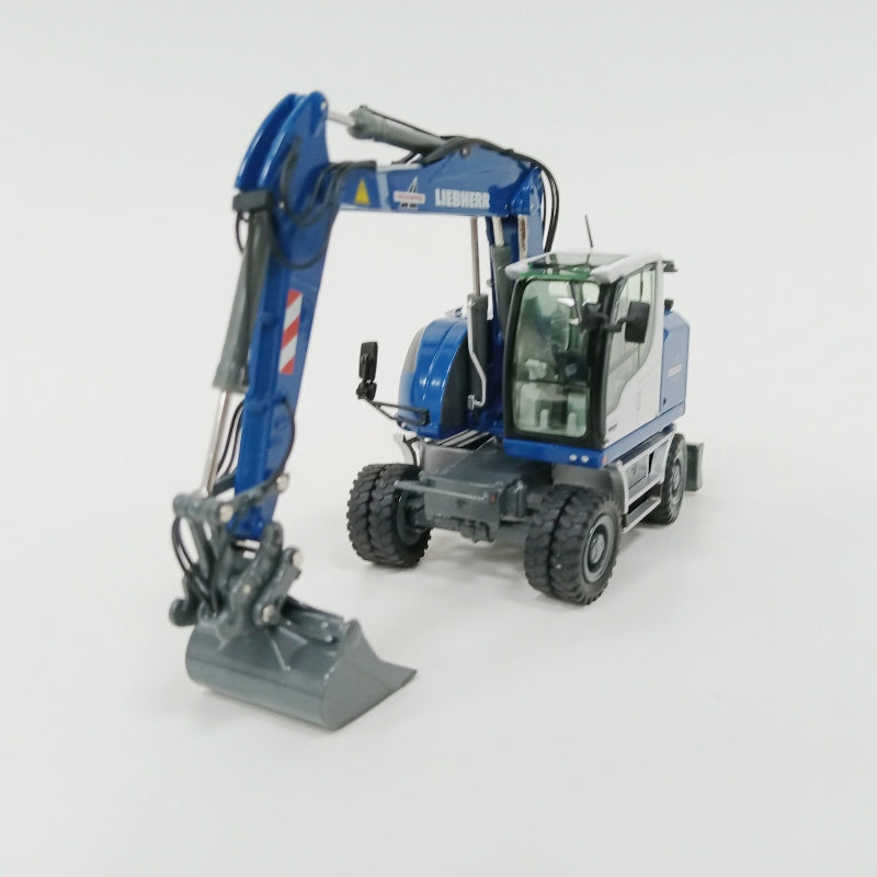 NZG Liebherr A918 Compact C.SCHNORPFEIL Wheeled Excavator 1:50 Truck Pre-built Model