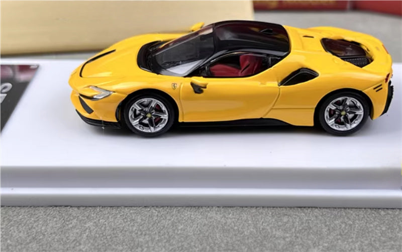 Lang feng Model Ferrari SF90 supercar Yellow hardtop 1:64 Car Pre-built Airliner Model Display view3