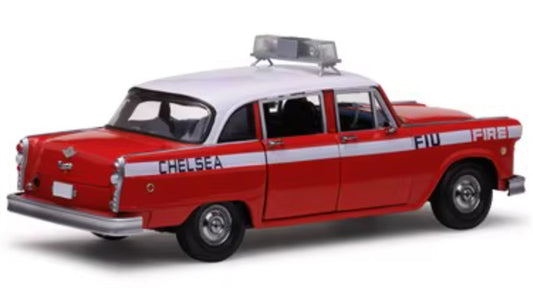 Sun Star 1981 Checker A11 New York Taxi Chelsea Fire Engine Red 1:18 Car Pre-built Model view2