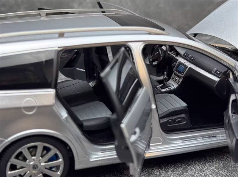 NZG Volkswagen VW Passat Estate R36 Classic ceramic jar Car REFLECTIVE SILVER with pedal Limited Edition 199PCS ONLY 1:18 Car Pre-built Model view3