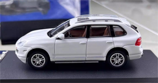 SW Porsche Cayenne Turbo S White Limited Edition 499PCS ONLY 1:64 car Pre-built Model view2