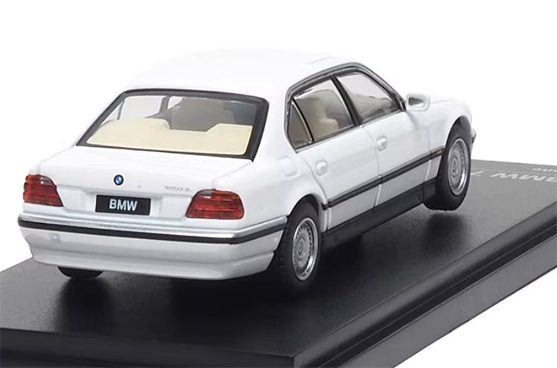 Almost Real BMW 750iL E38 White 1:64 Car Pre-built Airliner Model Display view4