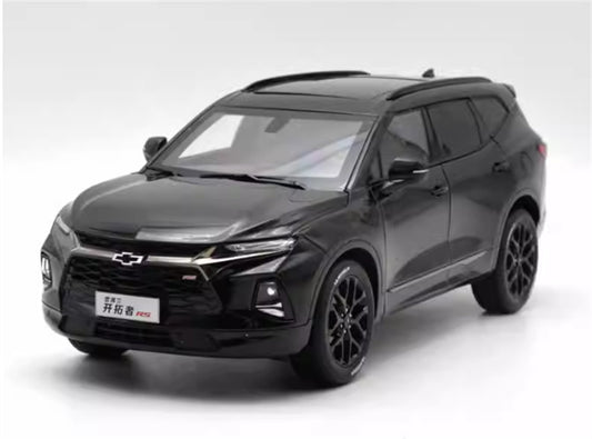 SAIC Chevrolet Blazer RS SUV black 1:18 Car Pre-built Model view1