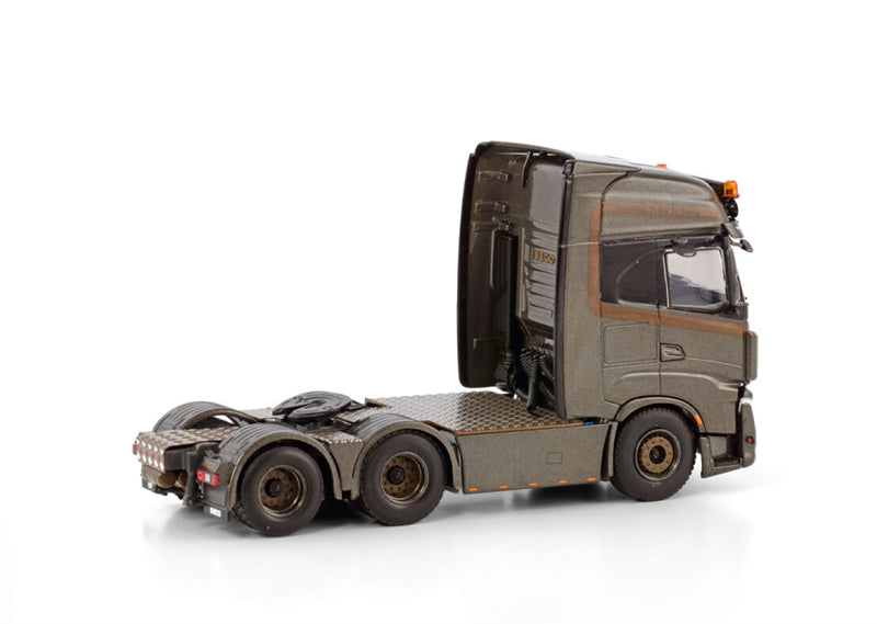 WSI IVECO S-WAY AS HIGH 6X2 TAG AXLE Peter Binnendijk Trucking 1:50 Truck Pre-built Model