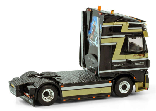 WSI  IVECO S-WAY AS HIGH 4X2 Plokker Pallets 1:50 Truck Pre-built Model